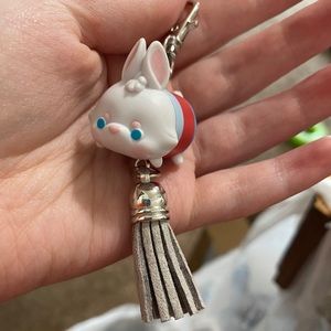 Disney Tsum Tsum White Rabbit Keychain
